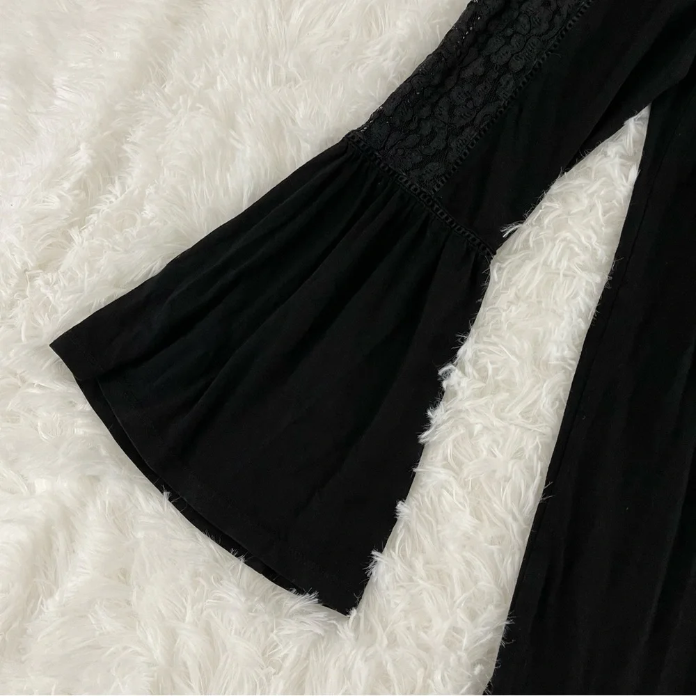 Cupid Dress Woman’s Large. Black with lace details 3/4 Bell Sleeve